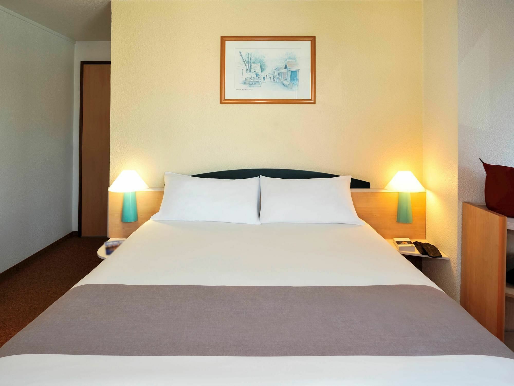 ibis Styles Boulogne sur Mer Centre Cathédrale Esterno foto